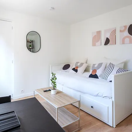 L'ambroise - Wifi - Centre-ville - Gare Apartment